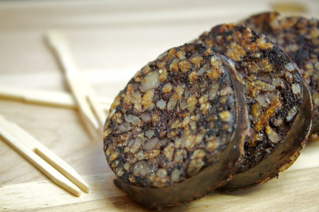 Buy blood sausage and butifarra for international shipments