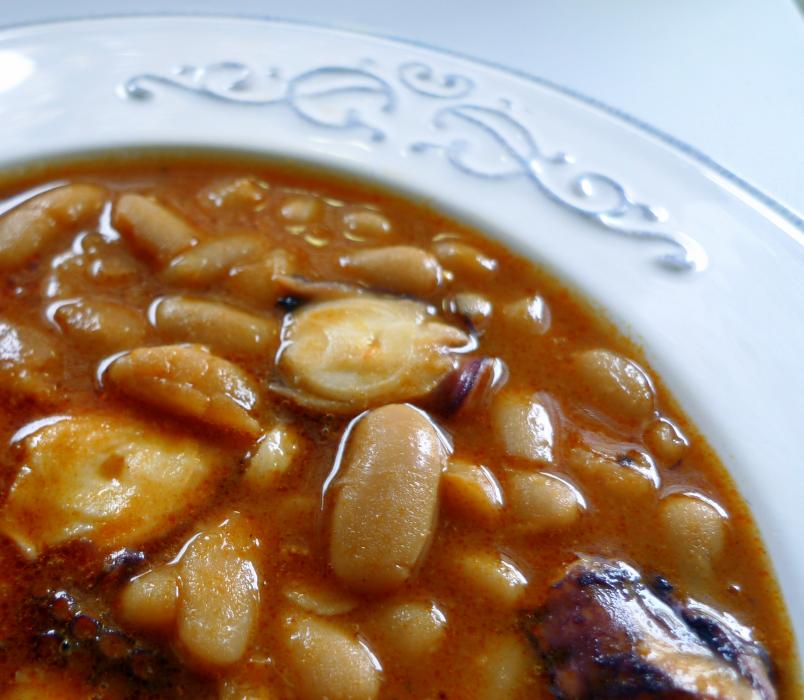Alubias con Pulpo